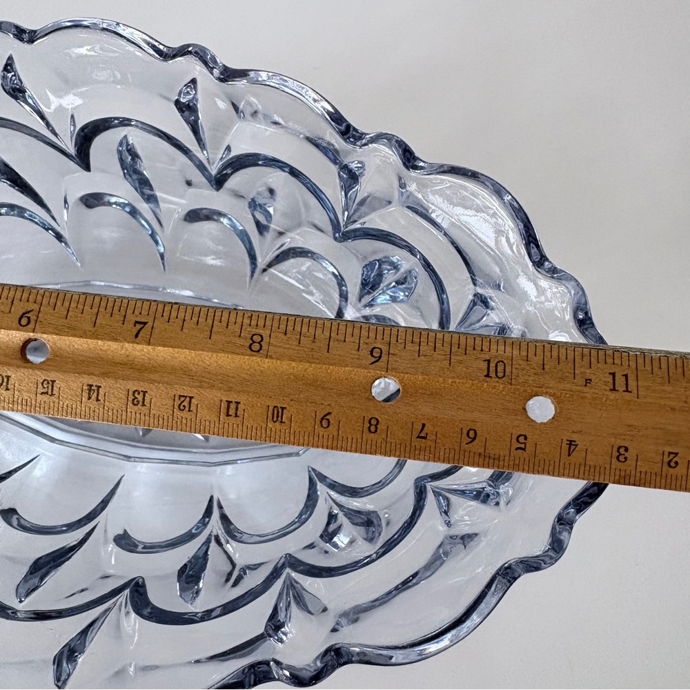 Depression Era Aqua Pressed Faceted Glass Bowl Scalloped Edge & Starburst Base - Picture 11 of 11